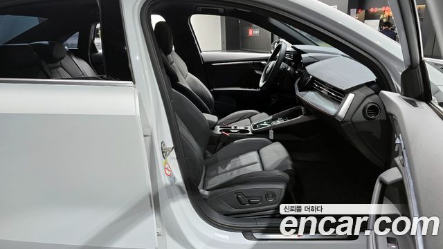 Audi A3 (8Y) 40 TFSI Premium 2023 — фото 11