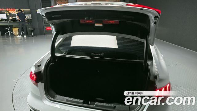 Audi A3 (8Y) 40 TFSI Premium 2023 — фото 20