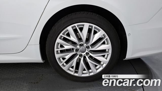 Audi A7 (4K) 45 TDI Quattro Premium 2020 — фото 5
