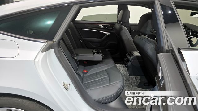 Audi A7 (4K) 45 TDI Quattro Premium 2020 — фото 12