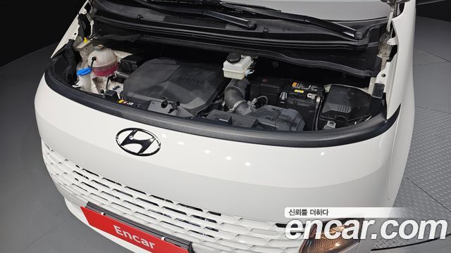Hyundai Staria Cargo 3-Seater Modern 2024 — фото 6