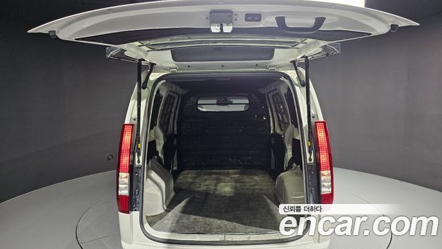 Hyundai Staria Cargo 3-Seater Modern 2024 — фото 20