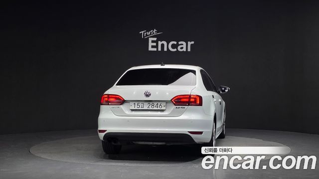 Volkswagen Jetta 2.0 TDI 6th 2014 — фото 4
