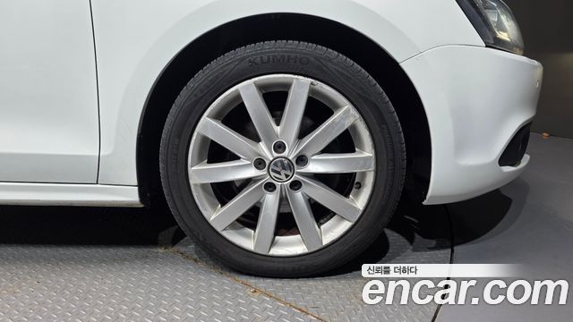 Volkswagen Jetta 2.0 TDI 6th 2014 — фото 5