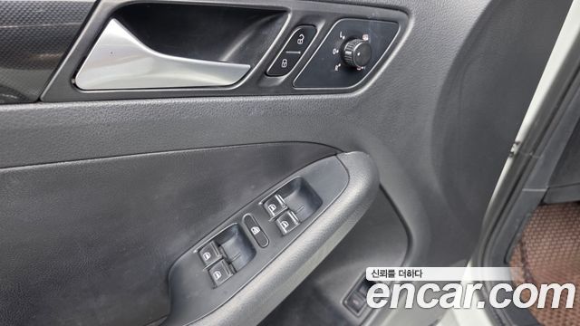 Volkswagen Jetta 2.0 TDI 6th 2014 — фото 13