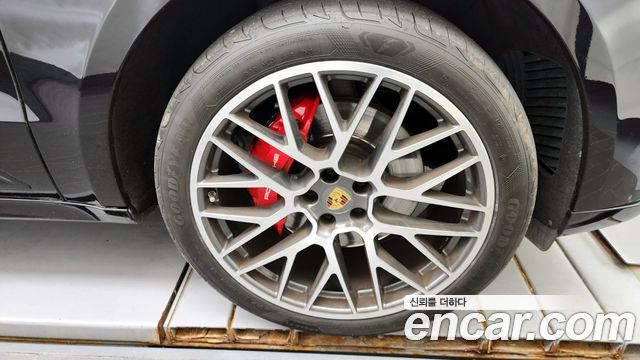 Porsche Macan 2.9 GTS 95B 2021 — фото 5