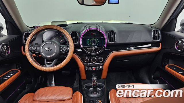 MINI Cooper SD Countryman ALL4 2nd 2021 — фото 7