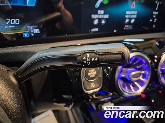 Mercedes-Benz A-Class (W177) AMG A35 4MATIC Sedan 2020 — фото 23