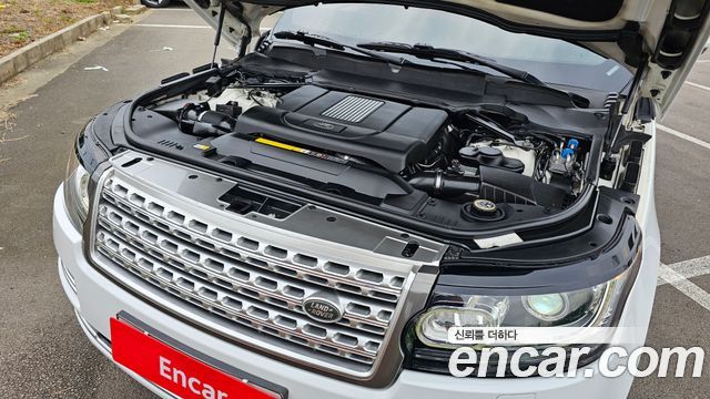 Land Rover Range Rover (IV) 4.4 SDV8 AB DIESEL 2017 — фото 6