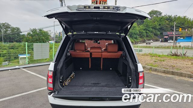 Land Rover Range Rover (IV) 4.4 SDV8 AB DIESEL 2017 — фото 23