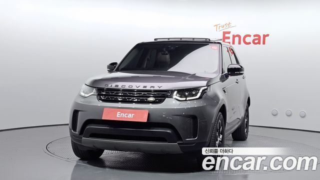 Land Rover Discovery 5 2.0 SD4 SE 2018 — фото 3