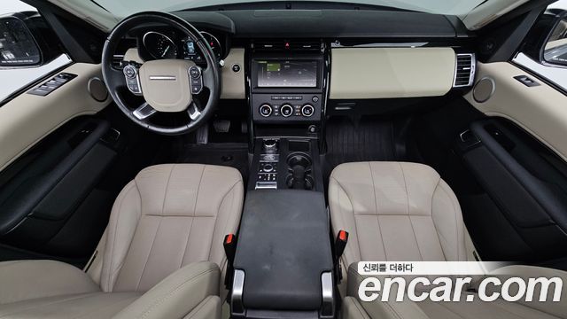Land Rover Discovery 5 2.0 SD4 SE 2018 — фото 7