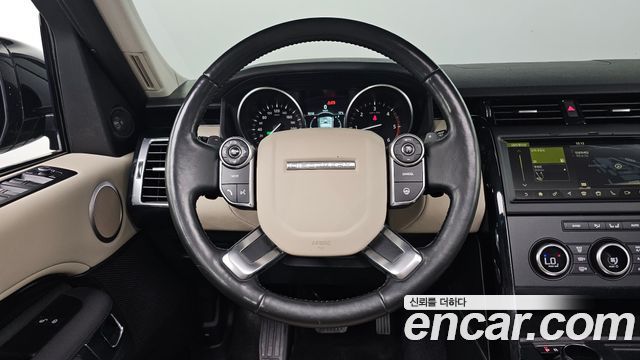 Land Rover Discovery 5 2.0 SD4 SE 2018 — фото 13