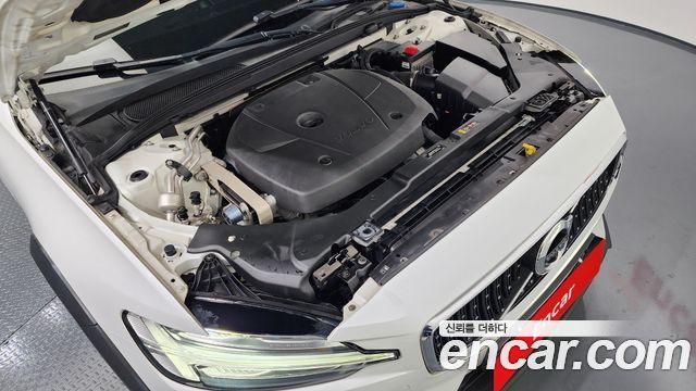 Volvo V60 Cross Country (II) T5 Pro AWD 2020 — фото 6