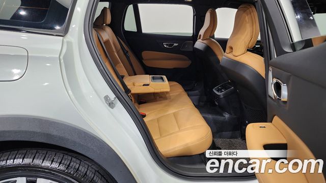 Volvo V60 Cross Country (II) T5 Pro AWD 2020 — фото 16