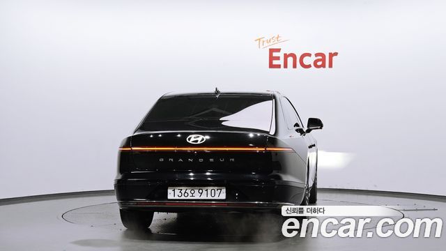 Hyundai Grandeur Hybrid (GN7) Calligraphy 2023 — фото 4