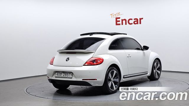 Volkswagen Beetle 2.0 TDI Premium 3rd 2013 — фото 2
