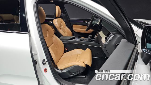 Volvo XC60 (II) T6 Inscription 2018 — фото 10