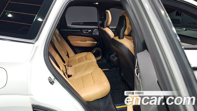 Volvo XC60 (II) T6 Inscription 2018 — фото 11