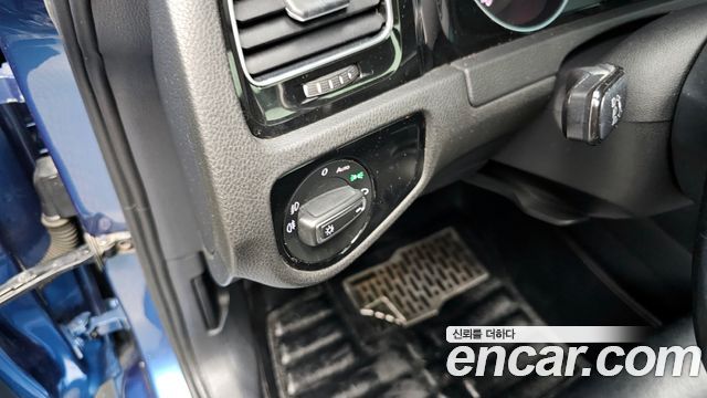 Volkswagen Golf (VII) 2.0 TDI 2015 — фото 18