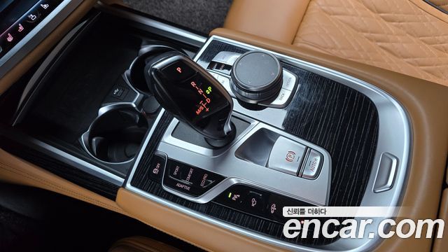 BMW 7 Series (G11) 730d xDrive M Sport 2021 — фото 9