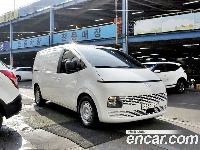 Hyundai Staria Cargo 3-Seater Smart 2022 — фото 2