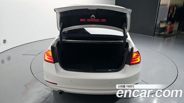 BMW 3 Series (F30) 320d 2013 — фото 20