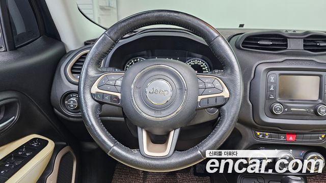Jeep Renegade 2.4 Longitude 2016 — фото 13