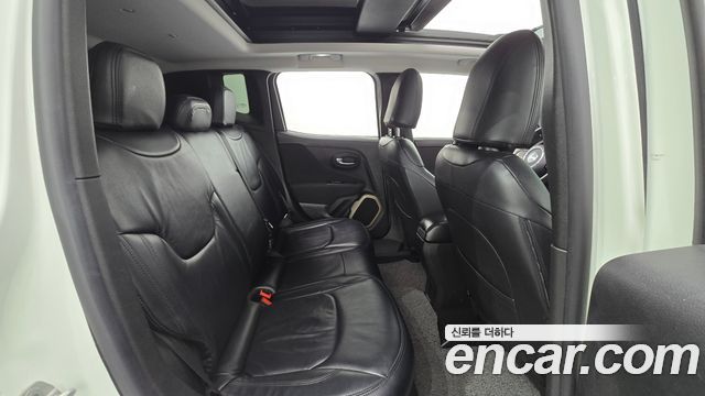 Jeep Renegade 2.0 Diesel Longitude AWD 2016 — фото 12
