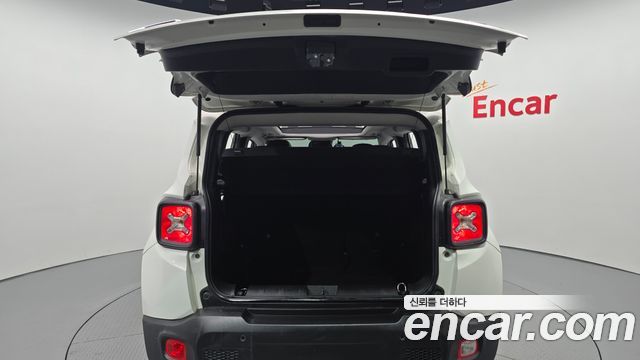 Jeep Renegade 2.0 Diesel Longitude AWD 2016 — фото 20