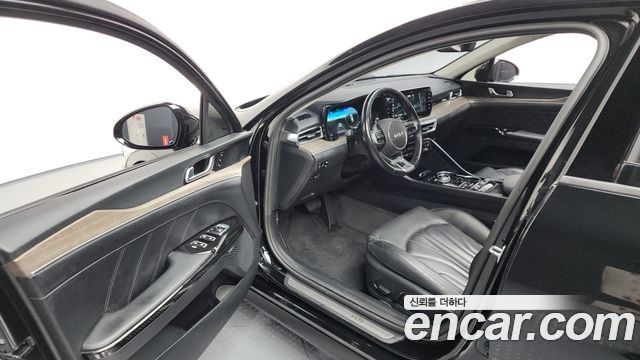 Kia K5 Hybrid (III) Signature 2023 — фото 11