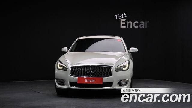 Infiniti Q70 3.7 AWD 2019 — фото 3