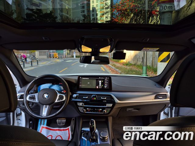 BMW 5 Series (G30) 520i M Sport 2022 — фото 19