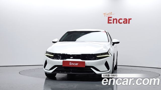 Kia K5 Hybrid (III) Signature 2023 — фото 3