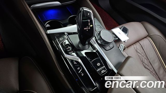 BMW 6 Series GT (G32) 620d xDrive M Sport 2023 — фото 9