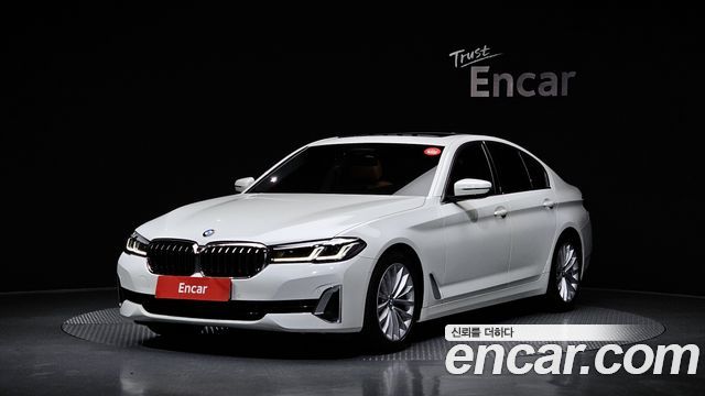 BMW 5 Series (G30) 520i Luxury 2021 — фото 1