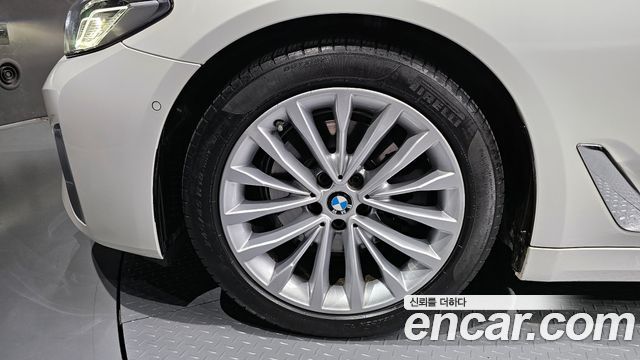 BMW 5 Series (G30) 520i Luxury 2021 — фото 5