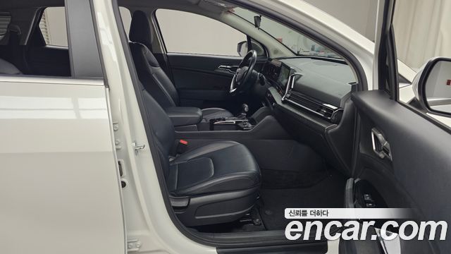 Kia Sportage (V) Gasoline 1.6 Turbo 2WD Trendy 2022 — фото 11