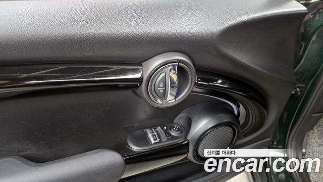 MINI Cooper S 3Door Resolute Edition 3rd Gen 2023 — фото 16