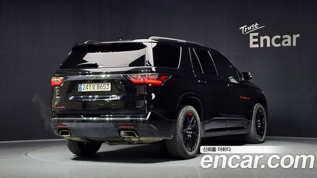 Chevrolet Traverse 3.6 AWD Redline 2021 — фото 2