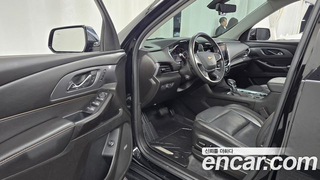 Chevrolet Traverse 3.6 AWD Redline 2021 — фото 10