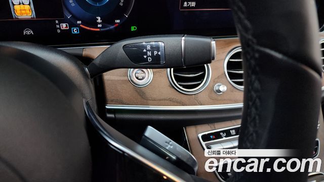 Mercedes-Benz E-Class (W213) E250 Exclusive 2022 — фото 9