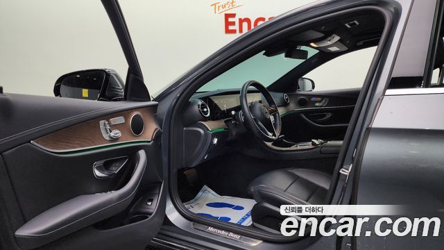 Mercedes-Benz E-Class (W213) E250 Exclusive 2022 — фото 10