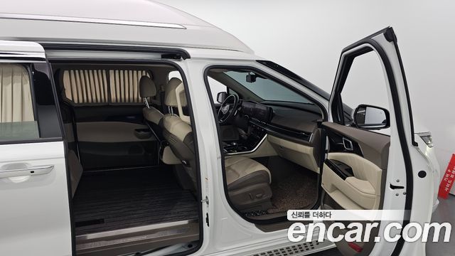 Kia Carnival (IV) Diesel 9-Seater Hi-Limousine Signature 2023 — фото 11