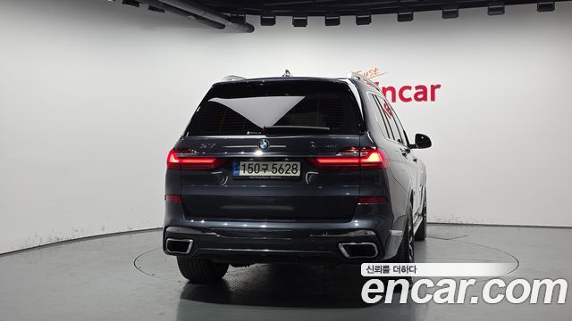 BMW X7 (G07) xDrive 40i M Sport 6STR 2022 — фото 4