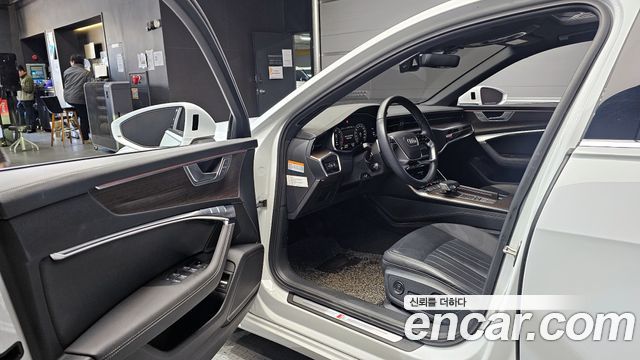 Audi A6 (C8) 45 TDI Quattro Premium 2022 — фото 11