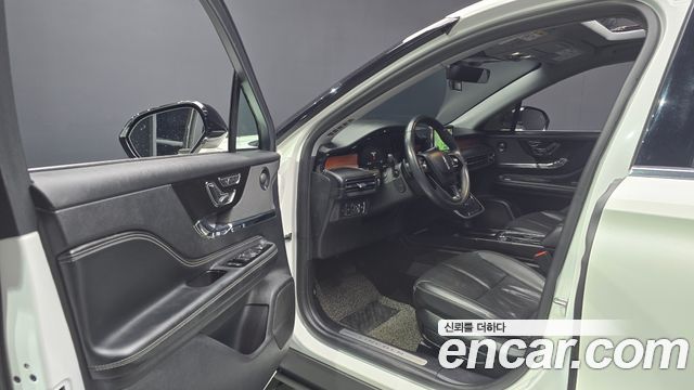 Lincoln Corsair 2.0 Reserve AWD 2022 — фото 10