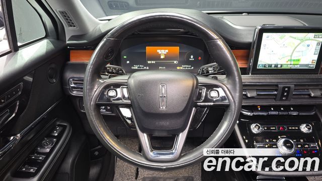 Lincoln Corsair 2.0 Reserve AWD 2022 — фото 13