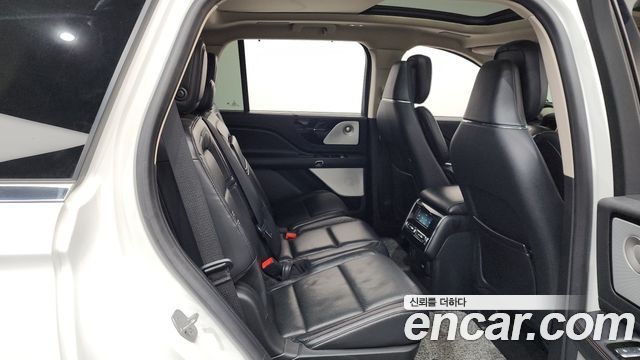 Lincoln Aviator (II) 3.0 Reserve  AWD 2020 — фото 12