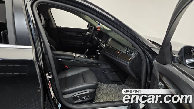 BMW 7 Series (F01) 730Ld 2013 — фото 11